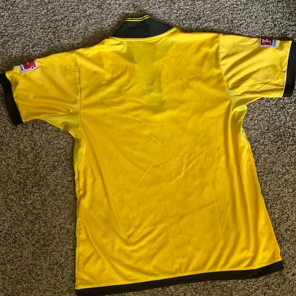 Borussia Dortmund Soccer/Football Home Kit. Size Large. Great Condition. - Picture 2 of 2